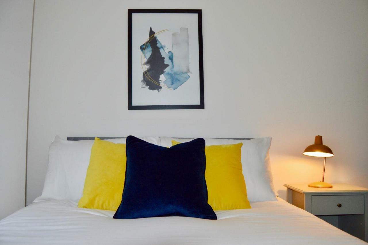 Qh31 - City Centre Location With 2 Double Bedrooms Sleeping Up To 4 People - Spacious Work Or Leisure Apartment Sheffield Extérieur photo